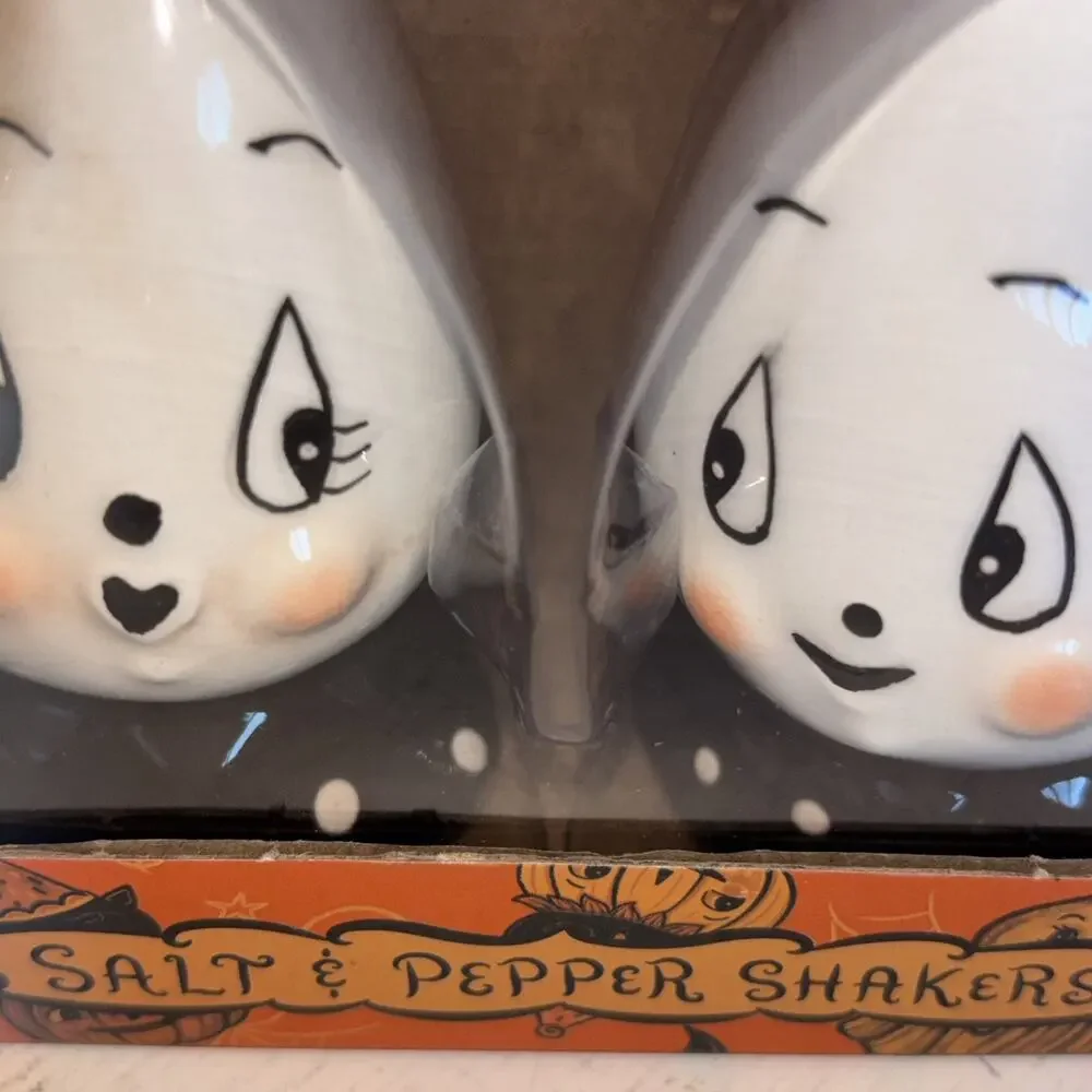Johanna Parker Gus Ghost Couple Halloween Heart Topper Salt & Pepper Shaker NEW